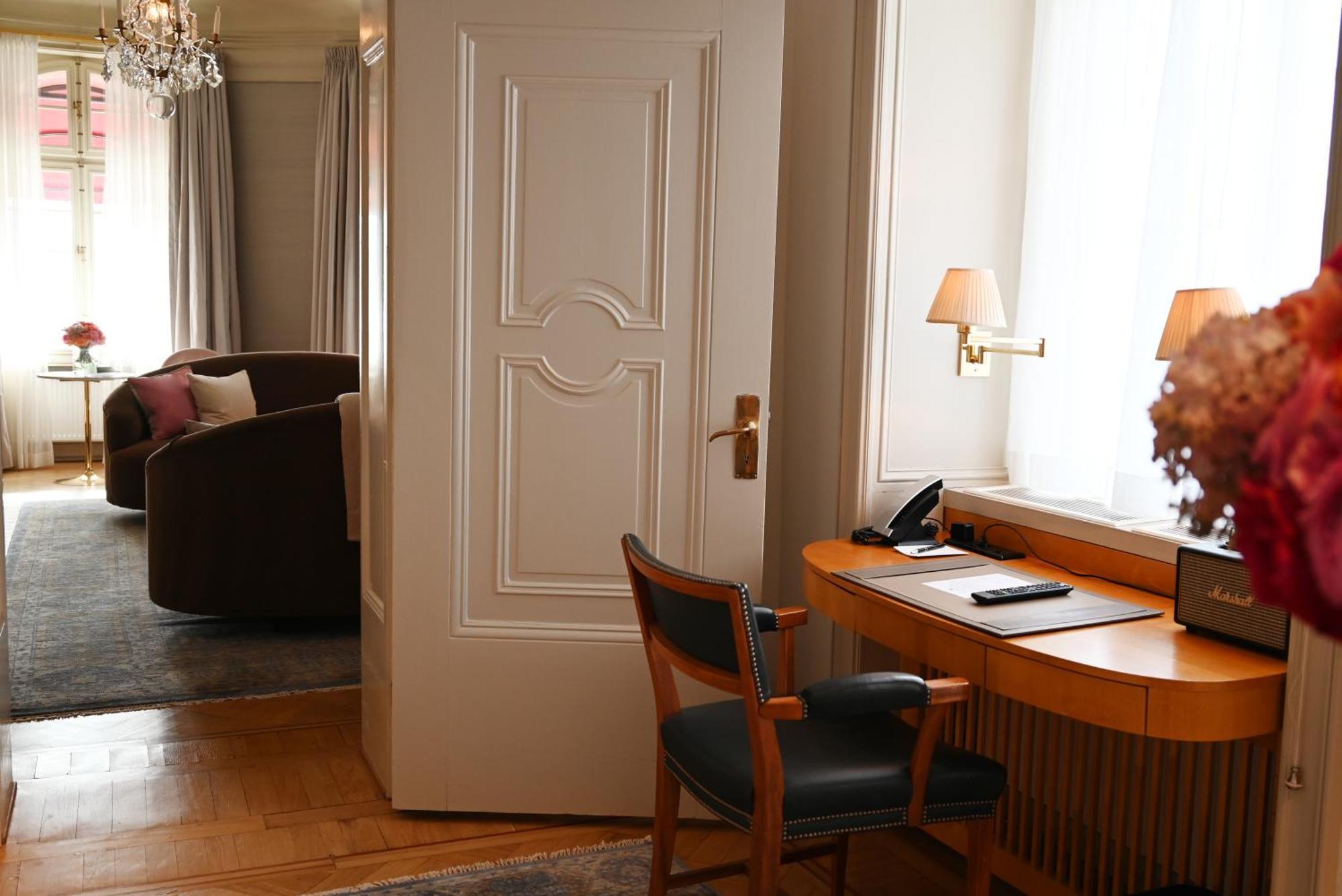 Diplomat Hotel 5*